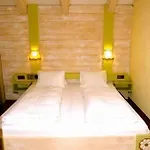 Kronenhotel 3* Ζέεφελντ