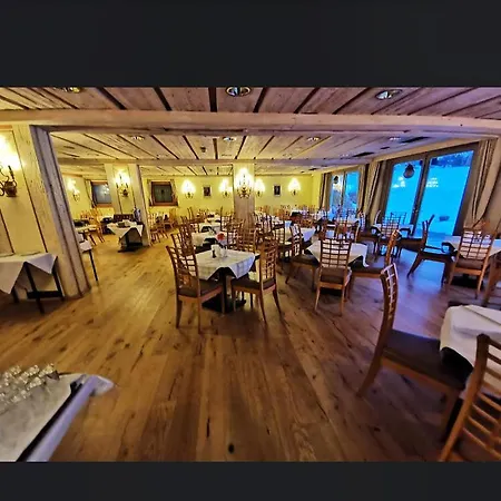 ベッド・アンド・ブレックファスト Kronenhotel