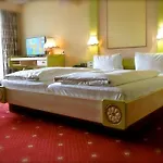 Kronenhotel Nocleg ze śniadaniem Seefeld w Tirolu