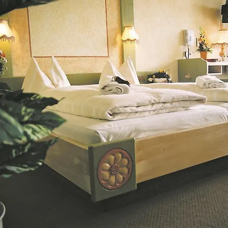 Kronenhotel 3* Seefeld w Tirolu